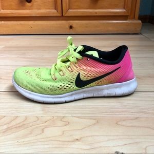 Women’s Nike shoes